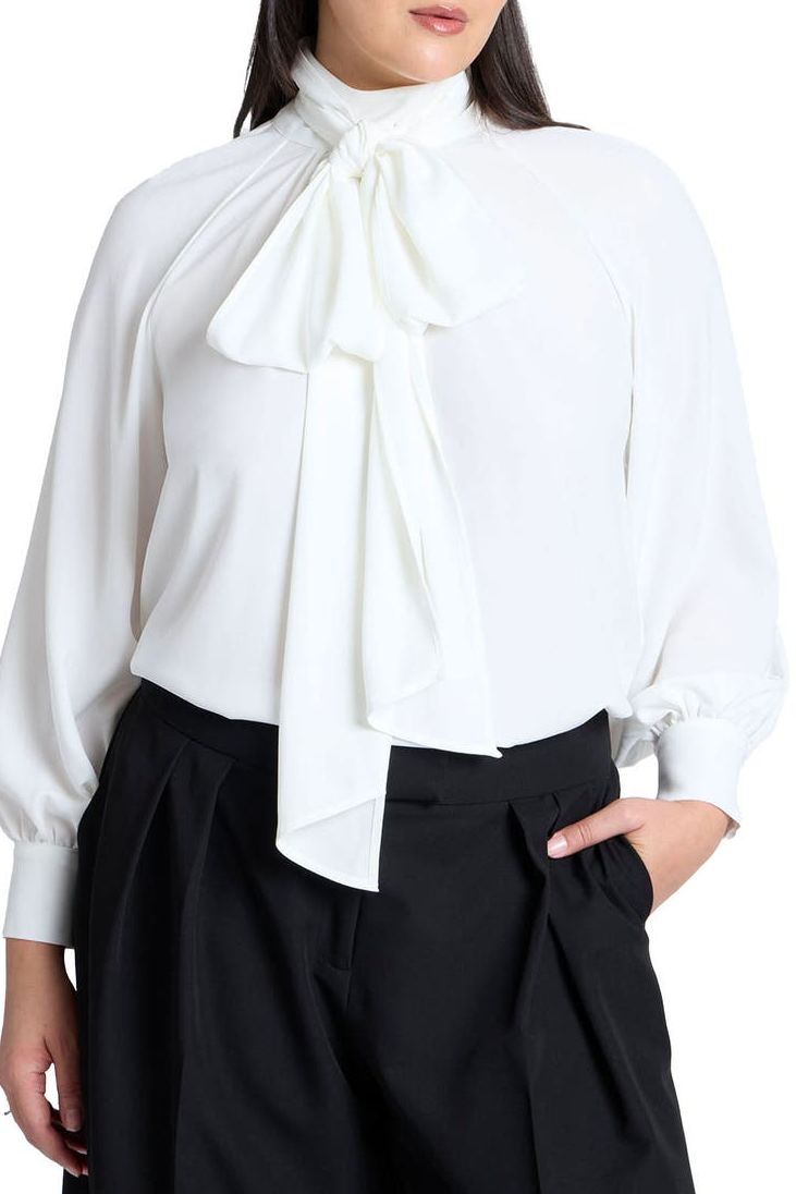 Dramática blusa de corbata