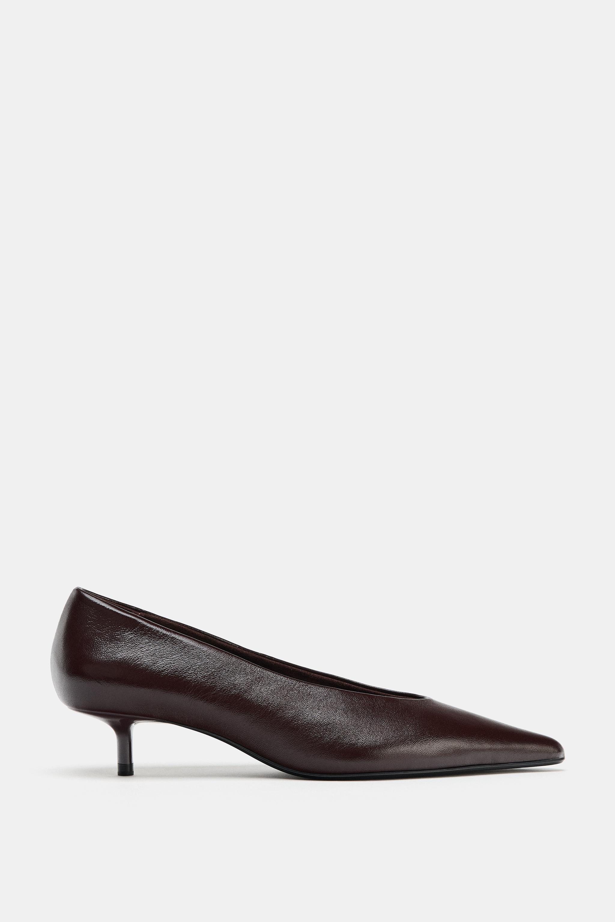 Zapatos de tacón de gatito de piel