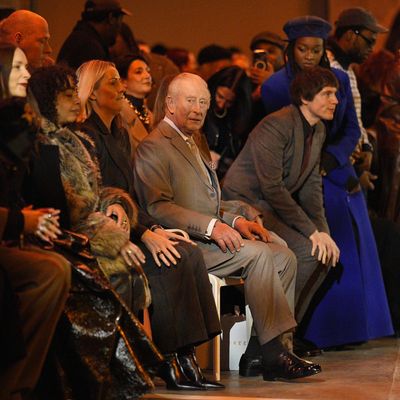 El rey Carlos III inaugura la Semana de la Moda de Londres