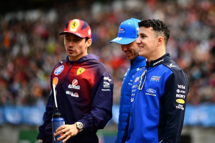 Charles Leclerc, Ferrari, Pierre Gasly, Alpine, Isack Hadjar, Red Bull Racing