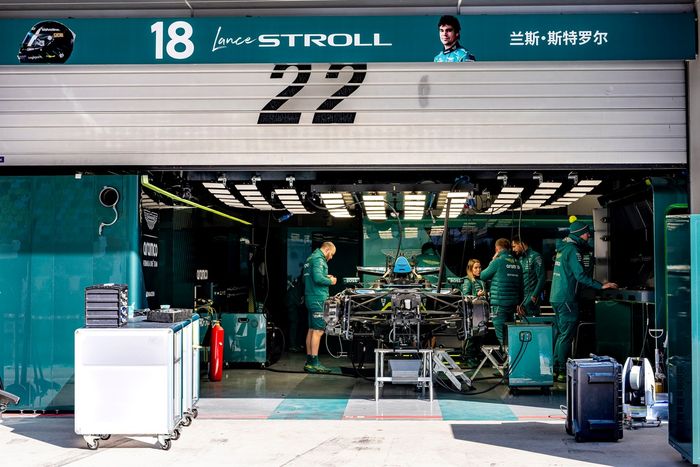 Garaje de Fernando Alonso, Aston Martin Racing