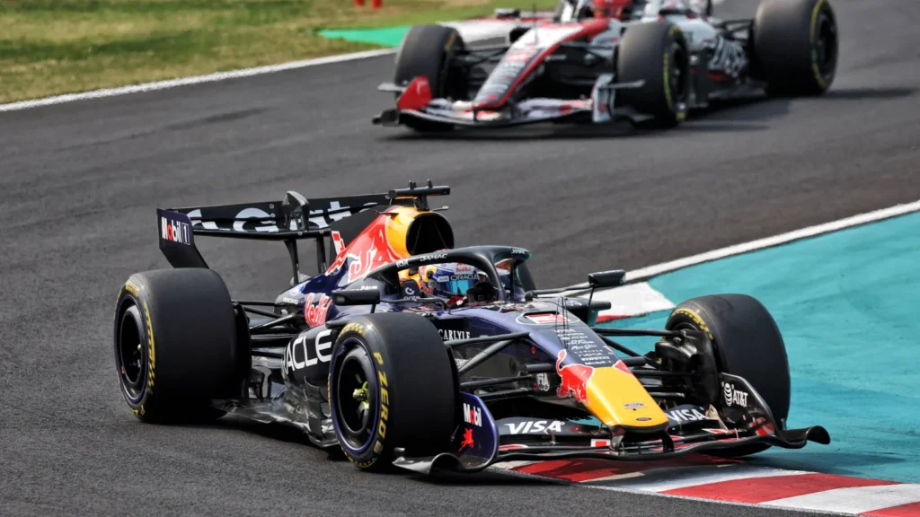 Red Bull y Max Verstappen se han encontrado atrapados en el centro del campo hasta el momento del 2026