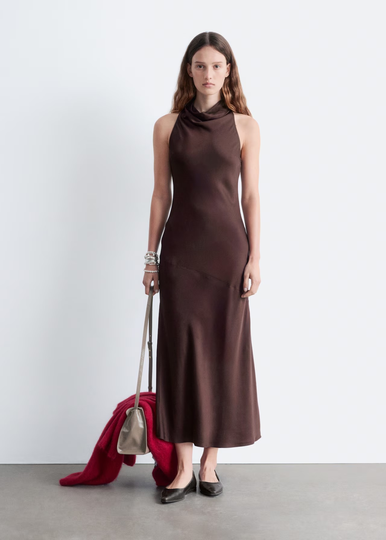 & Otras historias, traje midi de satén con cuello de capucha - marrón oscuro