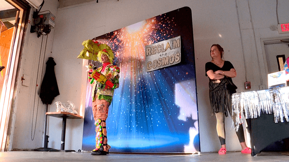 Recientemente, en Devil's Foot Beverage Company, se ha celebrado un desfile de moda de cosplay llamado Reclaim the Cosmos y que beneficia a Asheville Tenants Union. (Foto: personal de WLOS)