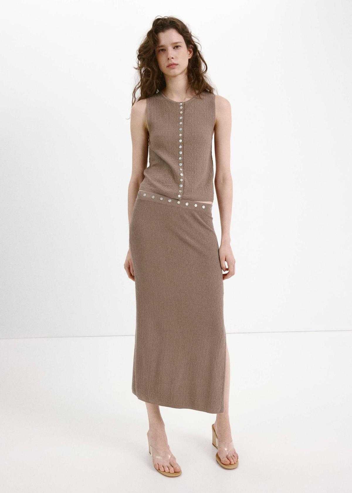 Conjunto de top y falda midi con textura