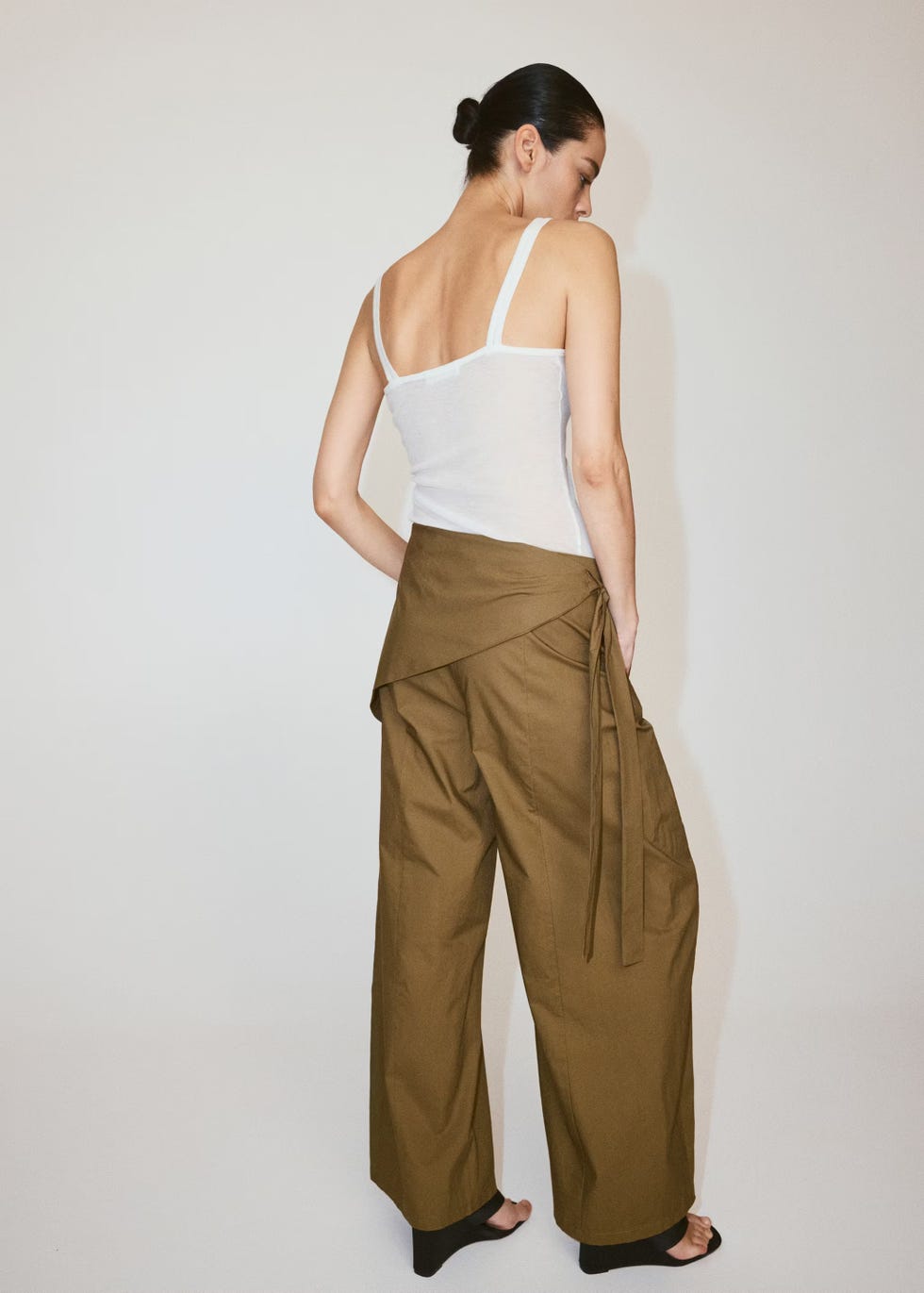 pantalón pañuelo fluido pantalón pañuelo fluido mango
